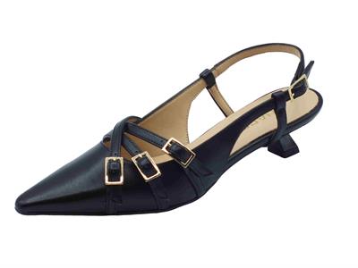 Articolo Nacr�e 1971010 Cap Nero Decolt� elegante per Donna tacco basso